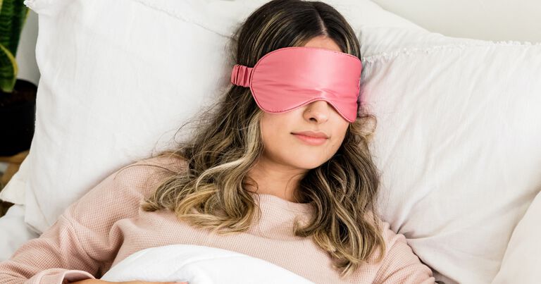 How to Combat Neck Pain at Night with Reverie