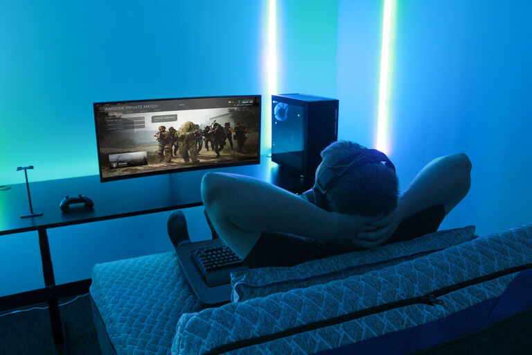 The Ultimate Gaming Setup with Reverie R650 Gaming Bed